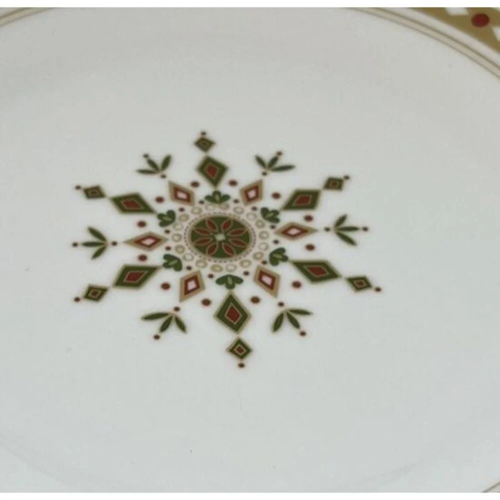 7 holiday Christmas plate Snowflake gold nordic snowflake Red Gold 7.5